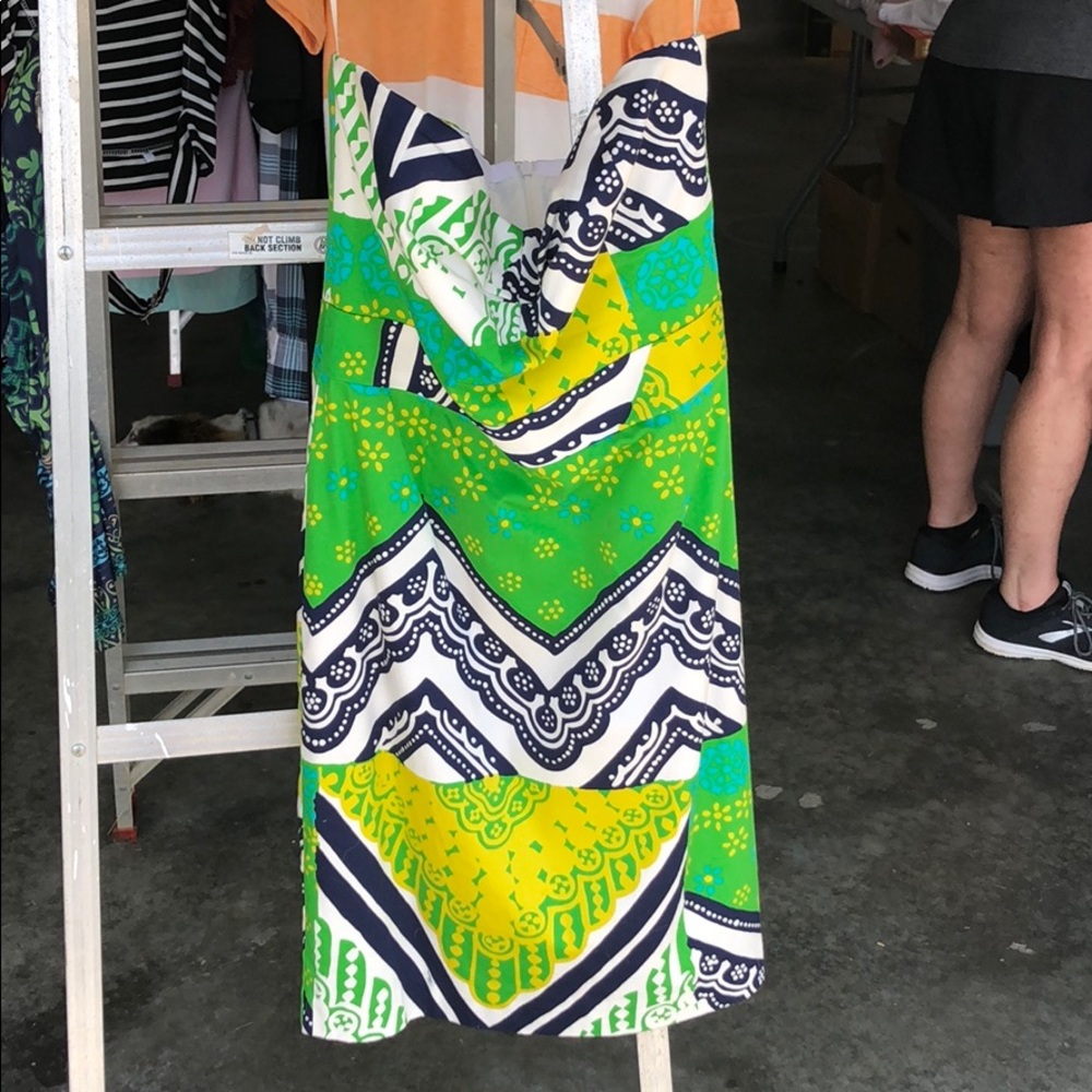 Strapless dress